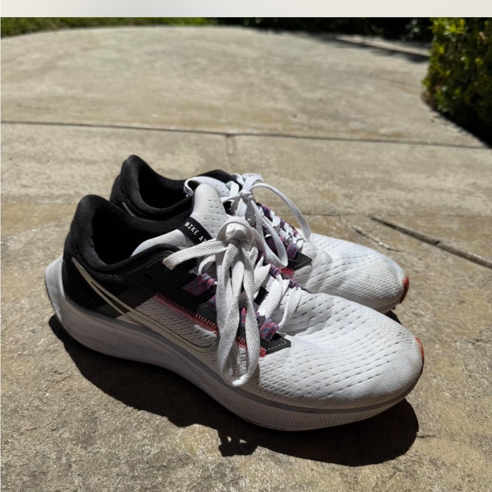 Nike Women's Sneakers - White, Black, and Pink
